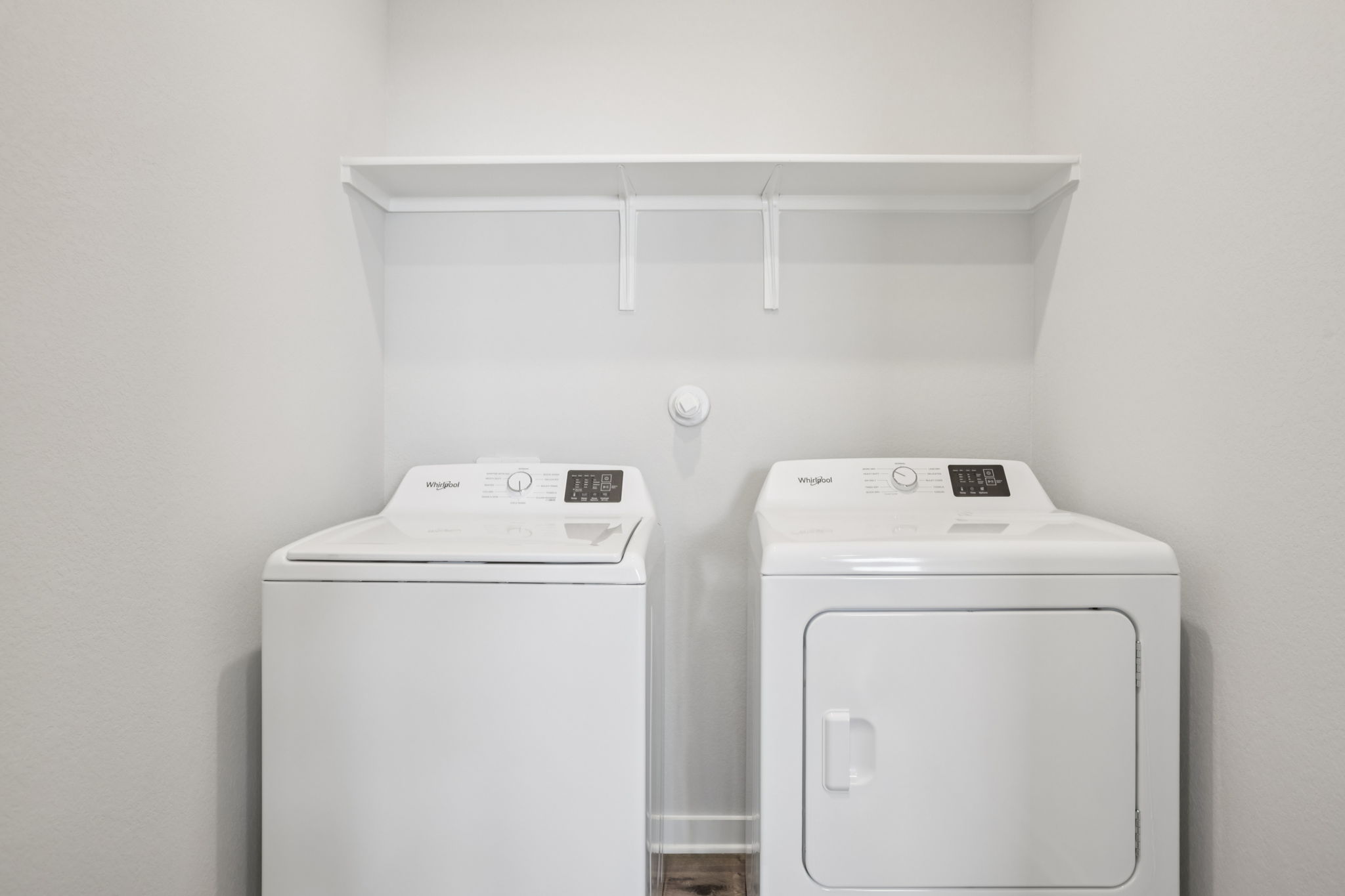 A white washing machine.