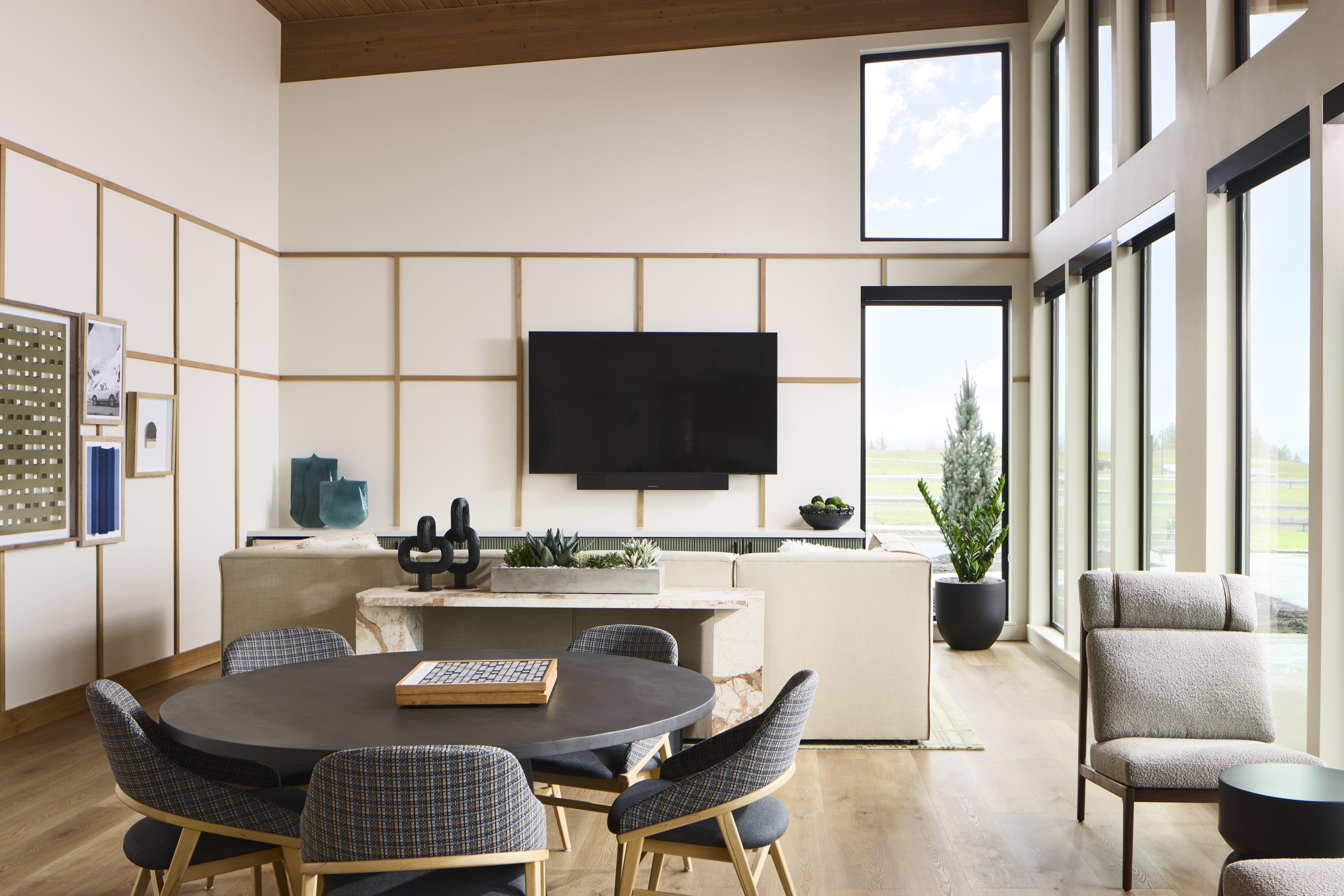 20251205_morismorenophotography_tarragon_7147-min